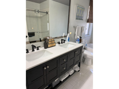 ABSOLUTELY BEAUTIFULLY REMODELED 3/2.5 OPEN CORNER WITH A 2 CAR - photo 21