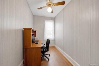 Offered for the first time, this charming and well-maintained - photo 25