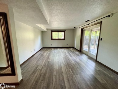 Welcome home to this well-maintained split foyer situated on a - photo 29