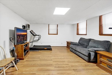 Offered for the first time, this charming and well-maintained - photo 30
