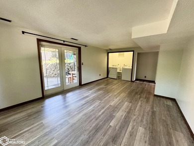Welcome home to this well-maintained split foyer situated on a - photo 30