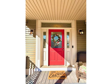Welcome to this lovely 3 bedroom 2 1/2 bath home with private - photo 2