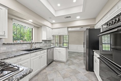 Welcome home to this beautiful 4 bedroom, 3 bathroom 1 story - photo 8