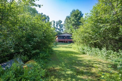 Escape to this charming Lake Front cabin, nestled on 1.7 acres - photo 45