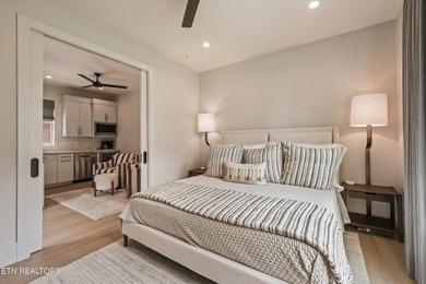 Featured in the Parade of Homes, this extraordinary 4 bed, 6 - photo 49