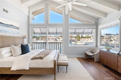 Located on the prestigious bayfront of Balboa Island, 1011 N - photo 7