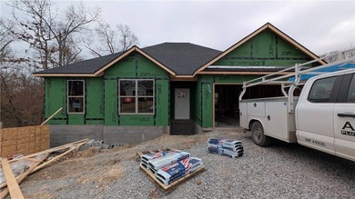 Lake Loch Lomond Home For Sale in Bella Vista Arkansas