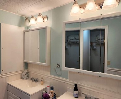 Bright and airy home's interior was completely painted and - photo 19