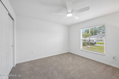 Welcome to this beautifully appointed Seagate custom-built home - photo 27