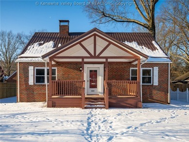 Lake Home For Sale in Charleston, West Virginia