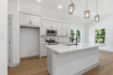 *** $5,000 seller concession toward buyer closing costs! Don't - photo 6