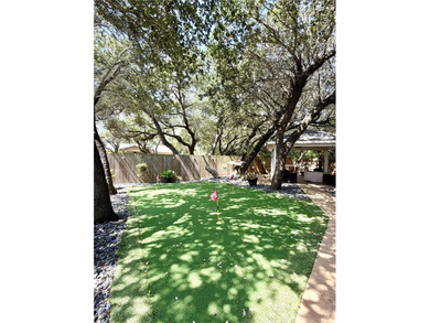 Beautiful 4 Bedroom, 2 bath home with exceptional outdoor living - photo 23