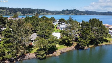 Welcome to coastal living at its finest in Bayview Mobile Home - photo 37