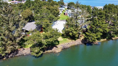 Welcome to coastal living at its finest in Bayview Mobile Home - photo 40
