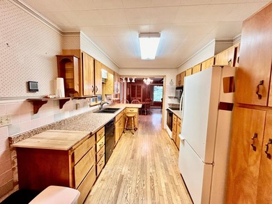Experience the best of Northwoods lake living with this - photo 17