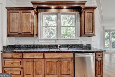 Welcome to this exceptional 4 SIDEBRICK 5-BEDROOM, 5.5-BATH - photo 18