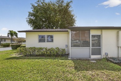 Beautifully renovated corner villa in desirable 55+ Ashley Drive - photo 24