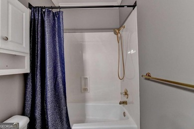 Welcome to this exceptional 4 SIDEBRICK 5-BEDROOM, 5.5-BATH - photo 48