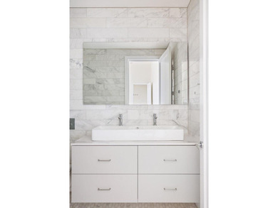 Residence 3B at 84 Oak Street is a design-forward home defined - photo 14