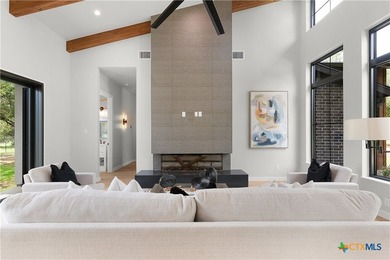 Discover modern elegance and tranquil Hill Country living in - photo 6