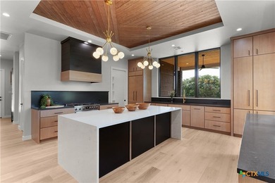 Discover modern elegance and tranquil Hill Country living in - photo 10