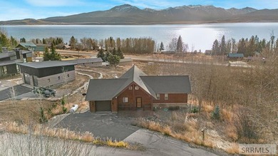 Views for days, priced to sell! This updated log cabin boasts - photo 1
