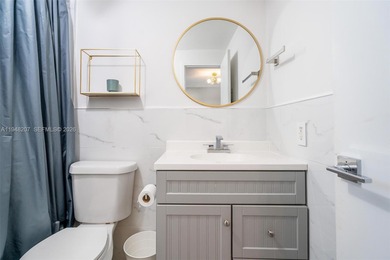 Updated 2/2, top floor, bright, open concept features includes