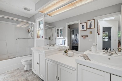 Nestled in the heart of highly sought-after Ocean Park, this - photo 29