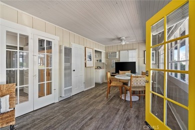 Situated on the highly sought-after *Quiet End* of Balboa Island - photo 3