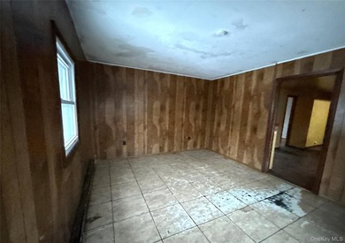 Hi-ranch-style home featuring four bedrooms, 2 full baths - photo 15