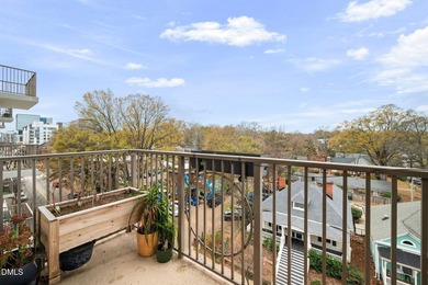Incredible 6th floor home in the highly desirable 222 Glenwood! - photo 21