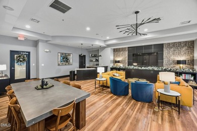 Incredible 6th floor home in the highly desirable 222 Glenwood! - photo 34