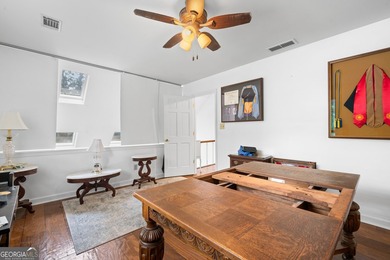 Set along the shores of Lake Lanier, this thoughtfully designed - photo 40