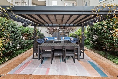 Incredible 6th floor home in the highly desirable 222 Glenwood! - photo 40