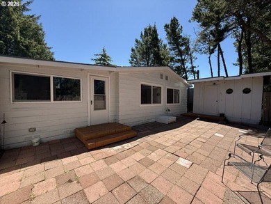 Welcome to this well-maintained 1,410-square-foot home nestled - photo 41
