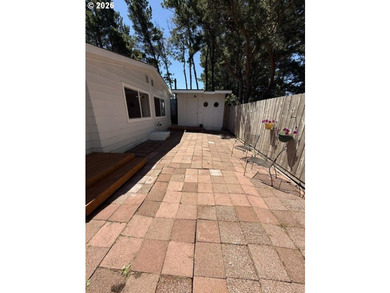 Welcome to this well-maintained 1,410-square-foot home nestled - photo 44