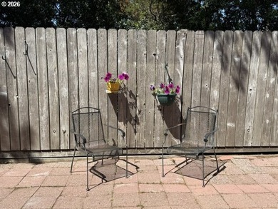 Welcome to this well-maintained 1,410-square-foot home nestled - photo 46