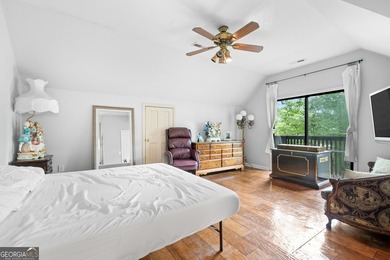 Set along the shores of Lake Lanier, this thoughtfully designed - photo 49