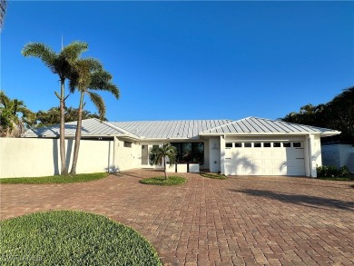 (private lake, pond, creek) Home For Sale in Fort Myers Florida