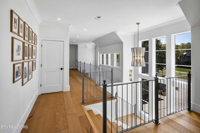 Every detail has been considered in this lakefront estate in - photo 16