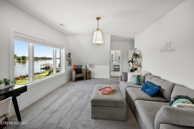 Every detail has been considered in this lakefront estate in - photo 18