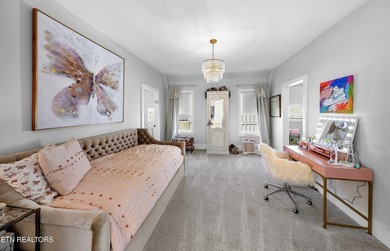 Every detail has been considered in this lakefront estate in - photo 27