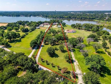 This (+-) 4.25 acre Eagle Mountain Lake estate is back and - photo 2
