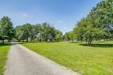 This (+-) 4.25 acre Eagle Mountain Lake estate is back and - photo 7