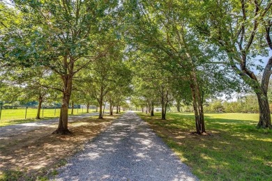 This (+-) 4.25 acre Eagle Mountain Lake estate is back and - photo 8