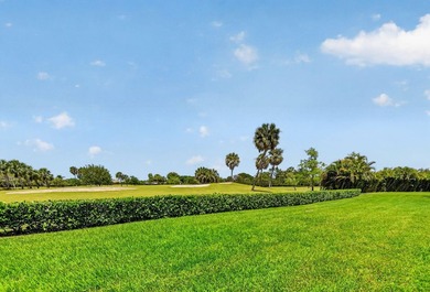 Beautifully updated corner unit in sought-after Boca Barwood! - photo 41