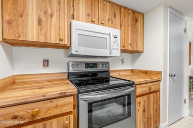 Affordable living with exceptional value! This spacious - photo 12
