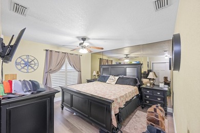 Welcome to 128 Banyan Circle, a meticulously maintained - photo 21