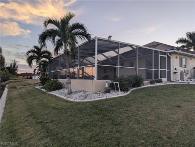 Fabulous 4/2/2 fresh water canal pool home with heated pool - photo 23