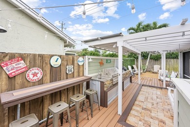 Welcome to 128 Banyan Circle, a meticulously maintained - photo 29